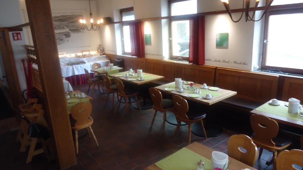 Hotel Scheffelhof Waldkirch Bagian luar foto